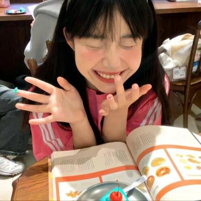 黑料网 - 某知名导演被曝潜规则多名女演员，圈内人心惶惶